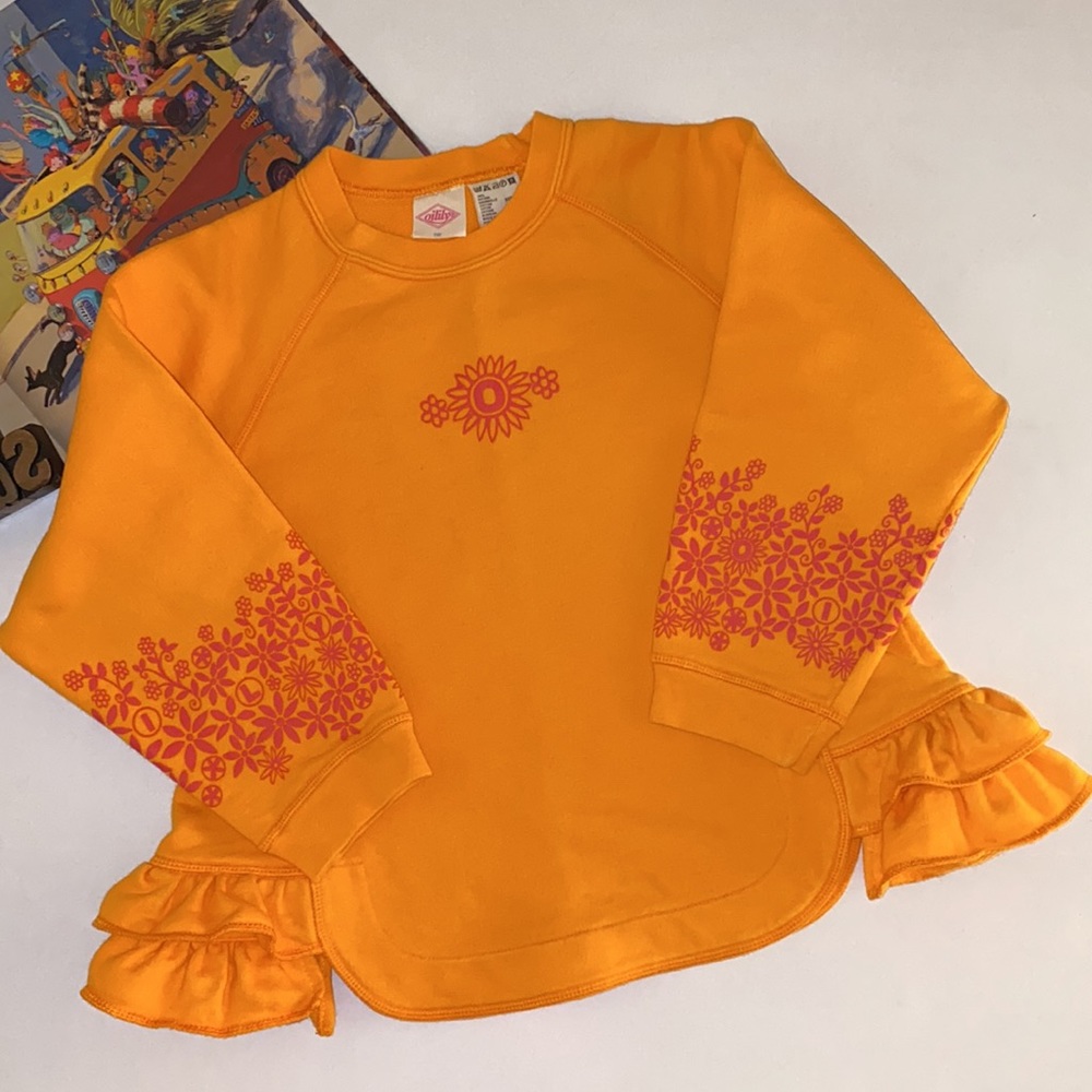 OILILY Ruffled Hem Flower Embellished Sweatshirt